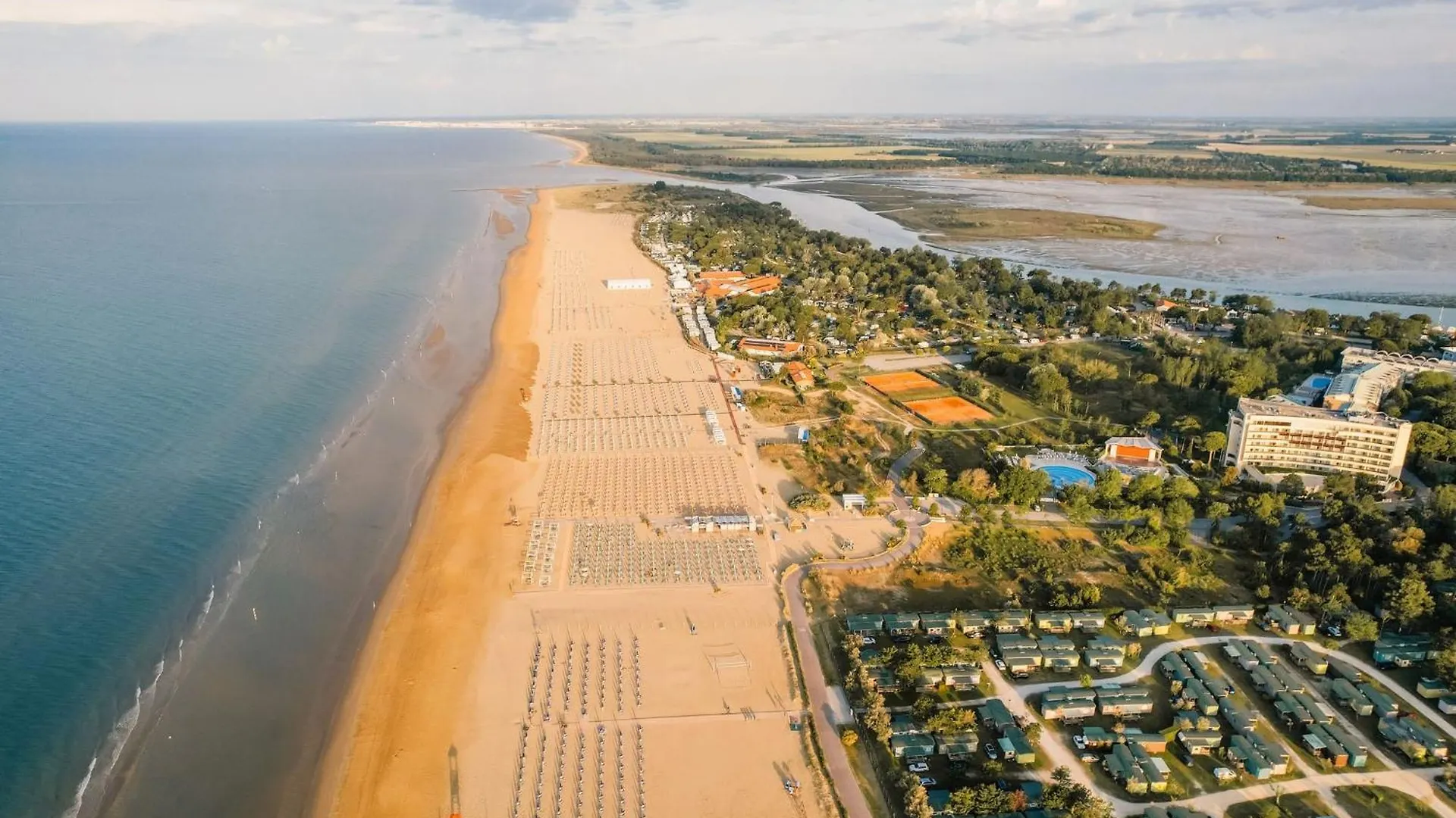 Welcoming Accommodation In Bibione - Beahost 0*,  Italy